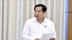 Le Quang Manh, miembro del Comité Central del Partido, del Buró Ejecutivo del Comité partidista en la AN y del Comité Permanente de la AN, y subjefe permanente de la Comisión de Asuntos Económicos y Financieros de la AN, ha sido nombrado subjefe permanente de la Oficina Parlamentaria. (Foto: VNA)