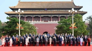 Líderes de países participantes en la ceremonia de conmemoración del 80º aniversario de la victoria sobre el fascismo en Pekín, China (Foto: VNA)