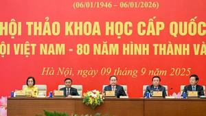 [Foto] Conferencia científica nacional “Asamblea Nacional de Vietnam: 80 años de formación y desarrollo”