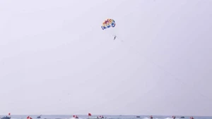 Actividades deportivas en el programa "Temporada de turismo de playa de Da Nang" en abril pasado. (Foto: VNA)