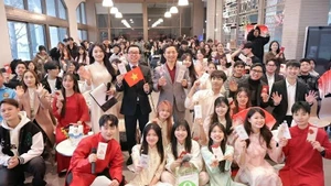 En el evento (Foto: baoquocte.vn)