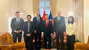 Vietnam y Francia trazan nuevas direcciones para impulsar la cooperación económica bilateral (Foto: VNA)