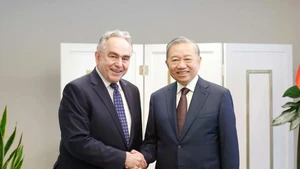 El secretario general del Partido Comunista de Vietnam (PCV), To Lam, sostiene un encuentro con Kurt M. Campbell, exsubsecretario de Estado de Estados Unidos. (Foto: VNA)