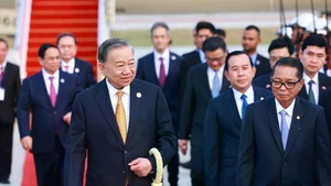 [Foto] Secretario general del PCV inicia visita de Estado a Camboya