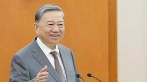 El secretario general del Partido Comunista de Vietnam (PCV), To Lam, habla en el evento. (Fuente: VNA) 