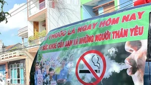 Vietnam refuerza la lucha contra el tabaquismo con nueva ley de impuesto al consumo especial