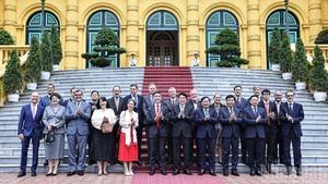 [Foto] Presidente de Vietnam se reúne con miembros de la Unión Europea 