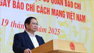 El primer ministro de Vietnam, Pham Minh Chinh, interviene en la cita (Foto: VNA)