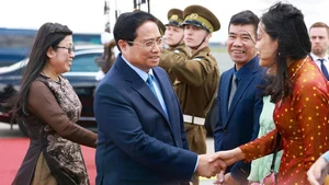 [Foto] Primer de Vietnam concluye visita oficial a Estonia 