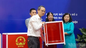 [Foto] Barrio capitalino ensaya jornada de elecciones generales