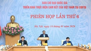 [Foto] Premier vietnamita conduce reunión del Comité Directivo Nacional para la COP26