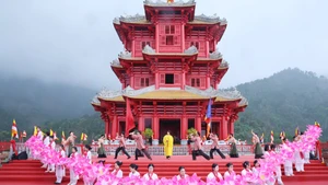 En la ceremonia inaugural del festival. (Foto: baobacninhtv.vn)