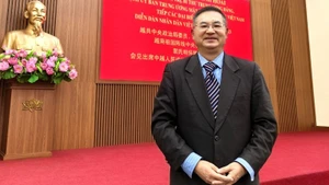 El profesor y doctor chino Cheng Hanping, director ejecutivo del Instituto de Investigaciones Regionales y Nacionales y jefe del Centro de Investigación de Vietnam en la Universidad de Zhejiang. (Foto de cortesía del entrevistado)