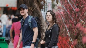 Turistas internacionales visitan Hanói en el Tet. (Foto: VNA)