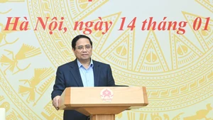 El primer ministro Pham Minh Chinh interviene en la reunión. (Foto: Nhan Dan)