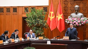 El primer ministro de Vietnam, Pham Minh Chinh, interviene en la quinta reunión del Comité Directivo para la construcción de centrales nucleares.