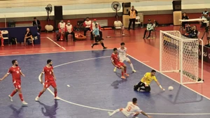 Una de las jugadas en el partido. (Foto: VNA)