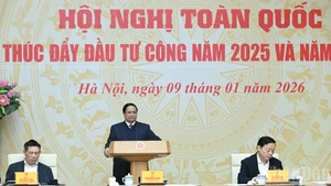 El primer ministro de Vietnam, Pham Minh Chinh, ofrece directrices.