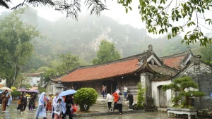 [Foto] Visitar pagoda Thay a comienzos del Año Lunar: retorno a la región cultural al oeste de la antigua capital vietnamita
