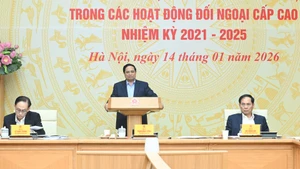 [Foto] Premier vietnamita preside conferencia gubernamental sobre actividades diplomáticas de alto nivel en el lapso 2021-2025