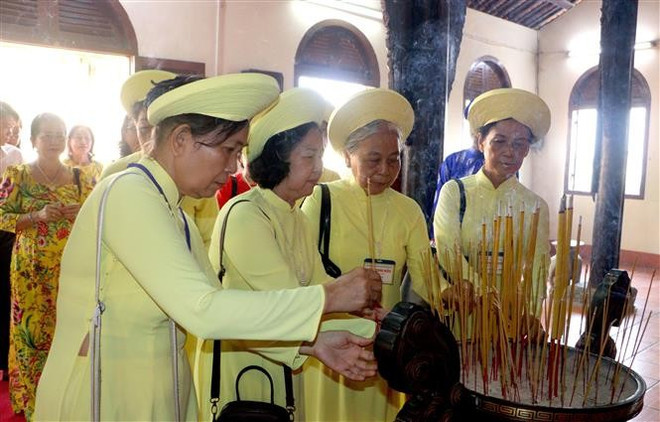 Una de las actividades en la ceremonia conmemorativa a los Reyes Hung en la provincia de Vinh Long. (Foto: VNA)