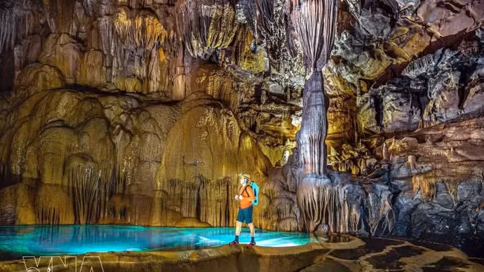 Cueva Hung Thoong, en el Parque Nacional Phong Nha-Ke Bang. (Foto: VNA)