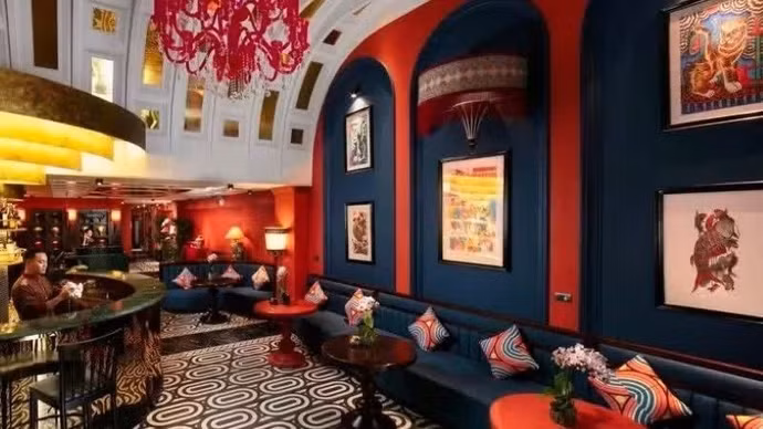 Las pinturas folclóricas añaden una impronta cultural a los alojamientos turísticos. (Foto: L'Hôtel du LAC Hanoi)