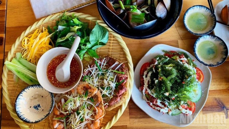La cocina de Quy Nhon deja una impresión inolvidable a los comensales gracias a su diversidad de ingredientes, especialmente los productos del mar.