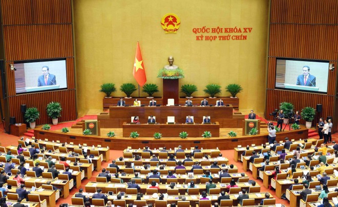 El presidente de la Asamblea Nacional, Tran Thanh Man, pronuncia el discurso inaugural del noveno periodo de sesiones de la XV Legislatura. (Foto: VNA)