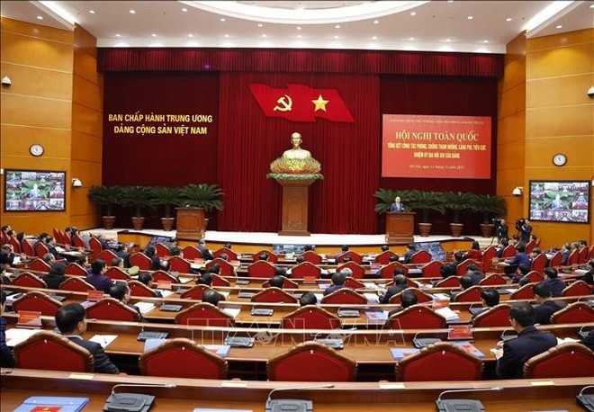 Panorama de la conferencia nacional de balance de la lucha contra la corrupción, el despilfarro y la negatividad durante el XIII mandato del Partido Comunista de Vietnam (Foto: VNA)