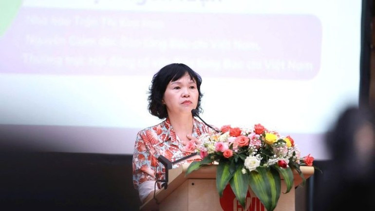 La periodista Tran Thi Kim Hoa, exdirectora del Museo de la Prensa de Vietnam. z6693220142929-7ad5b5188818ea8b0e184c1b5a9d79c2.jpg