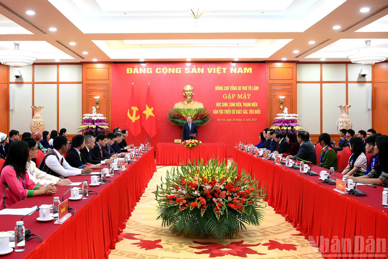 El secretario general del Partido Comunista de Vietnam, To Lam, habla en el encuentro. (Foto: VNA)