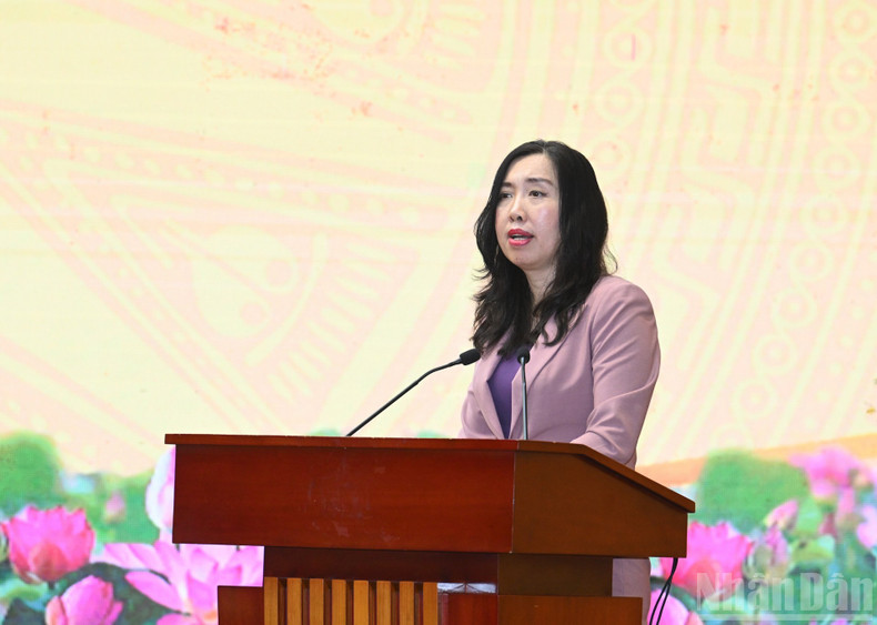 La vicecanciller Le Thi Thu Hang habla en la cita.