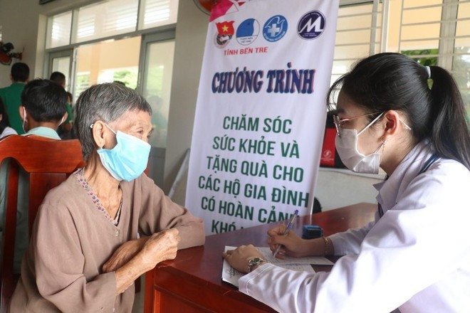 La resolución aspira a aumentar la esperanza de vida media a 75,5 años, con al menos 68 años de vida saludable. (Foto: VNA) La resolución aspira a aumentar la esperanza de vida media a 75,5 años, con al menos 68 años de vida saludable. (Foto: VNA)