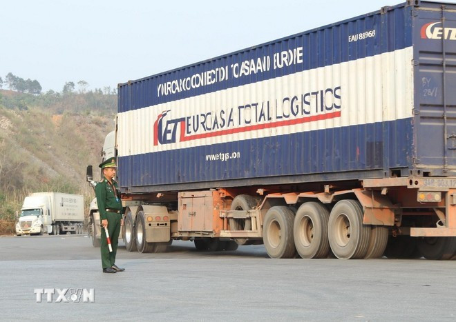 En el puesto fronterizo internacional de Huu Nghi, en la provincia norteña de Lang Son. (Foto: VNA) En el puesto fronterizo internacional de Huu Nghi, en la provincia norteña de Lang Son. (Foto: VNA)