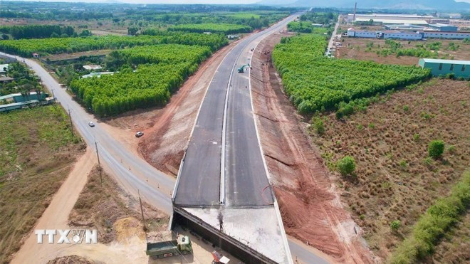 Proyecto Componente 3 de la autopista Bien Hoa-Vung Tau. (Foto: VNA) Proyecto Componente 3 de la autopista Bien Hoa-Vung Tau. (Foto: VNA)