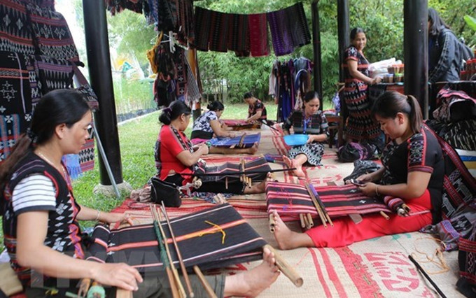 El arte de tejeduría "zeng" en Thua Thien - Hue. (Fotografía: VNA)