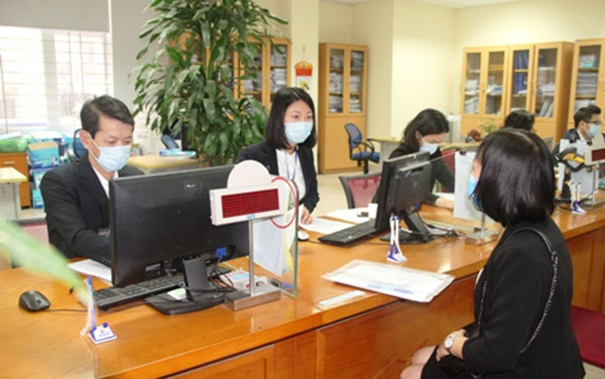 El Ministerio de Finanzas de Vietnam continúa reduciendo el 30 por ciento del impuesto de protección ambiental sobre el combustible para la aviación en 2021 (Fotografía: VNA)