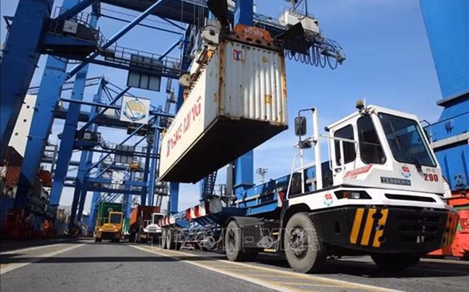 En los primeros siete meses de 2021, el comercio bidireccional entre Vietnam y la UE alcanzó los 32 mil 200 millones de dólares (Fotografía: VNA)