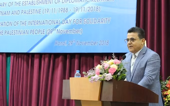 El embajador palestino en Vietnam, Saadi Salama, interviene en la ceremonia. (Fuente: dangcongsan.vn)