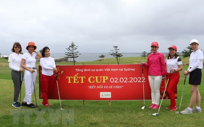 Vietnamitas en Australia unen manos hacia connacionales en ocasión de Tet. (Fotografía: VNA)