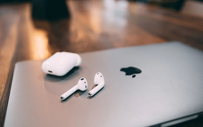Airpod, auricular de Apple. (Fotografía: Nikkei Asian Review)