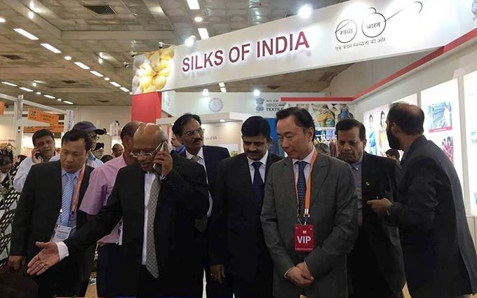El embajador de Vietnam en la India, Pham Sanh Chau participa en el evento. (Fotografía: dangcongsan.vn)