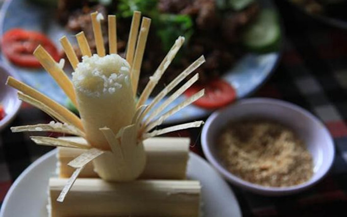 “Com lam”, un plato típico de la etnia Muong en la región noroeste de Vietnam. (Fotografía: daidoanket.vn)
