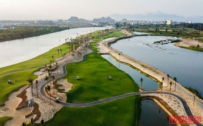 Ciudad de Da Nang lista para festival de turismo de golf. (Fotografía: Nhan Dan) 