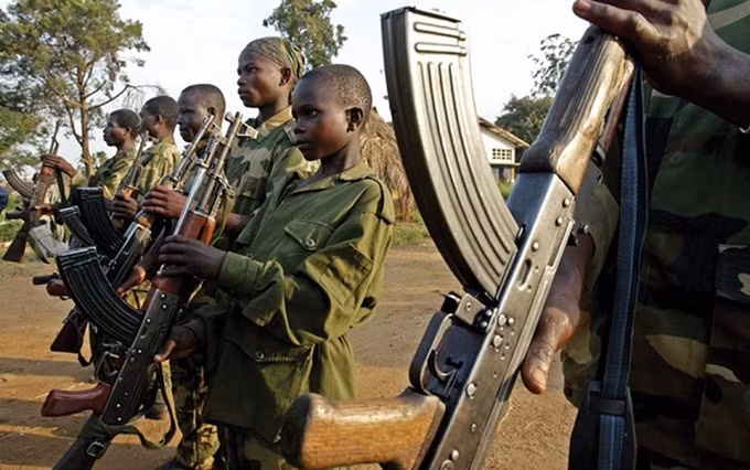 Niños reclutados en grupos armados en África. (Fotografía: Reuters)