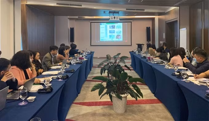 En la reunión. (Fotografía: baotainguyenmoitruong.vn)