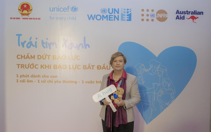 La representante jefa de Unicef en Hanói, Rana Flowers. (Fotografía: Unicef)