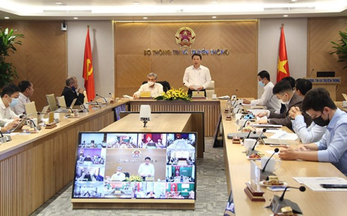 En el evento del Índice de evaluación de transformación digital de 2020 (Fuente: hanoimoi.com.vn)