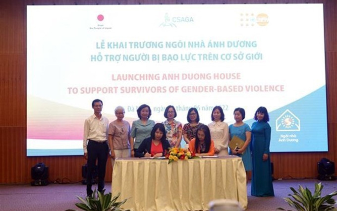 Entrega de la Casa Anh Duong en Da Nang. (Fotografía: VNA)